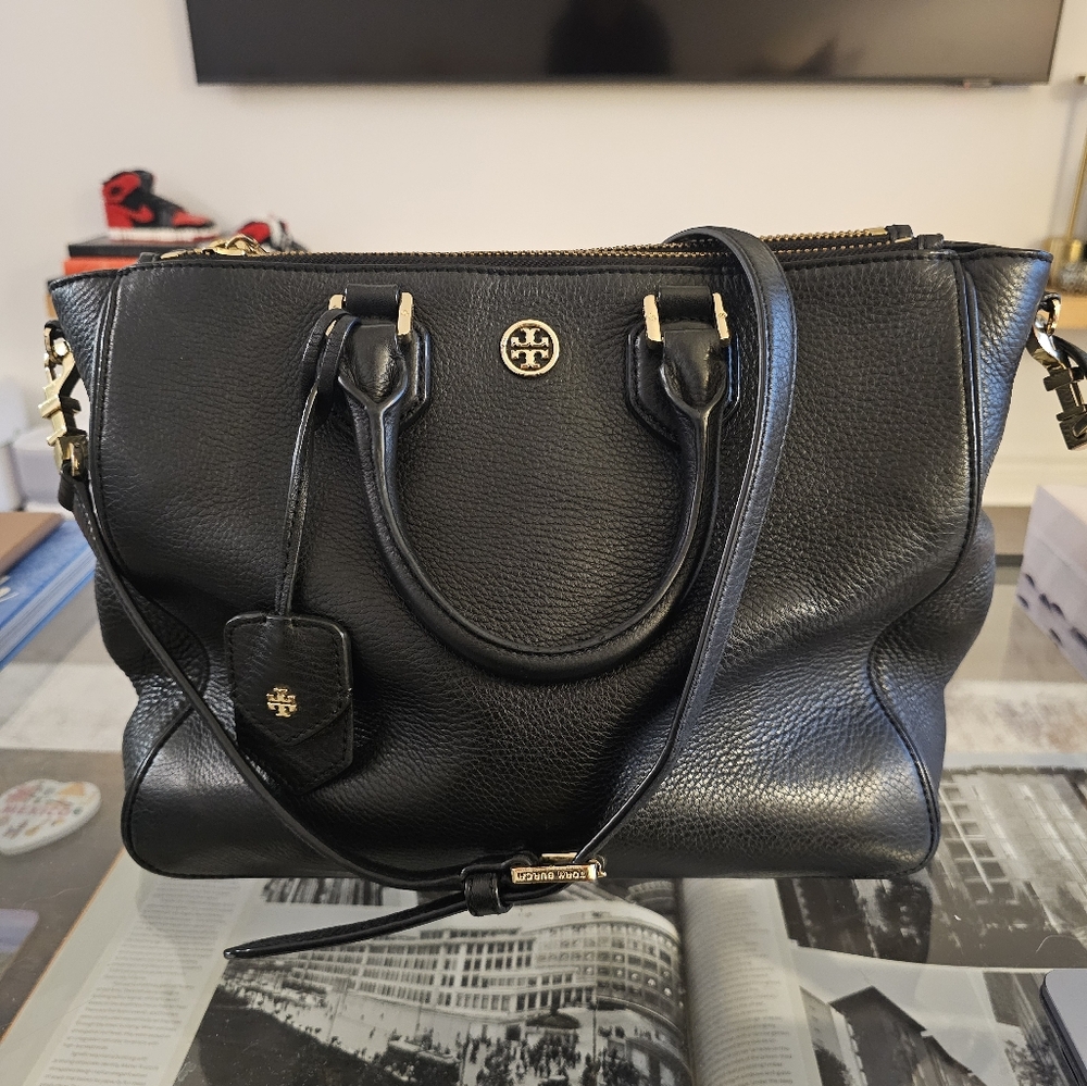 Tory Burch Double Zip Black Leather Robinson Bag